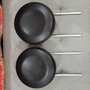 2012 - 2019 Fiat 500 OEM Rear left and right Headrests 2nd Row Black 1TJ51TRMAA